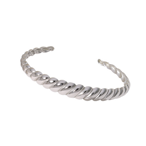 Twist Silver Bangle