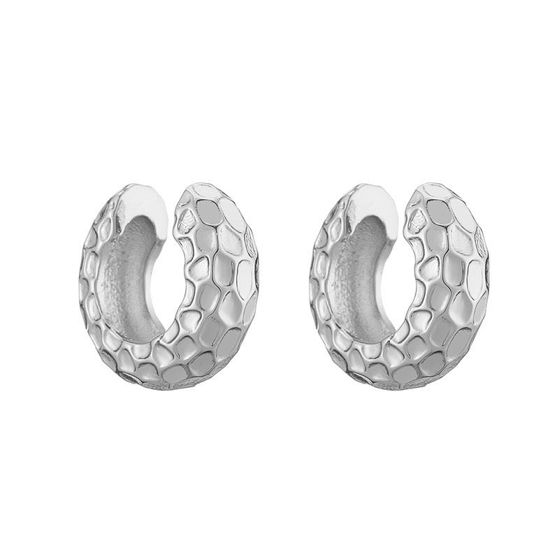 Mira Silver Earcuff