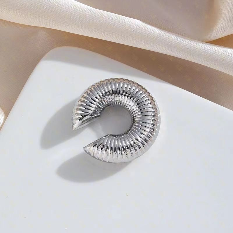 Eloísa Silver Earcuff